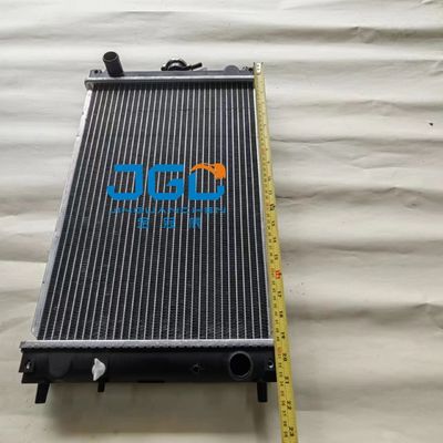 YM35 หม้อน้ำถังเก็บน้ำอลูมิเนียมสำหรับรถขุดขนาดกลาง