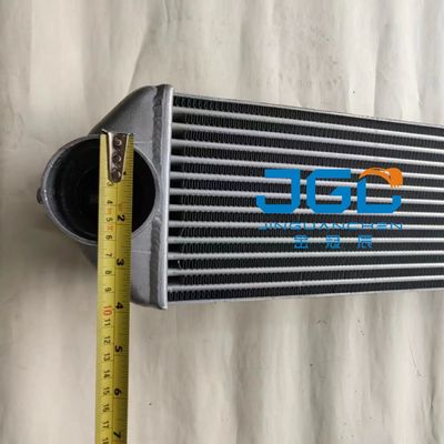 ZAX200-3 Excavator Intercooler สำหรับระบบทำความเย็นเครื่องยนต์ Excavator อะไหล่ 4650354