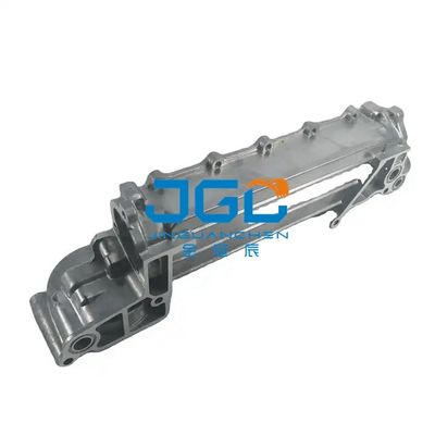 8DC9 Excavator Engine Parts Cooler Side Cover ขนาดมาตรฐาน