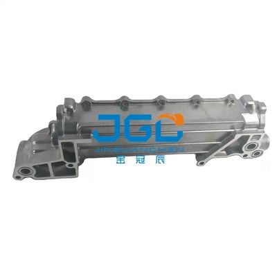 8DC9 Excavator Engine Parts Cooler Side Cover ขนาดมาตรฐาน
