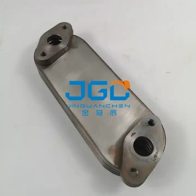 4D105 Excavator ชิ้นส่วนเครื่องยนต์ดีเซล 6134-61-2113 600-651-1421 Oil Cooler Core