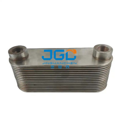 รถขุด EC240 EC290 ชิ้นส่วนเครื่องยนต์ Oil Cooler VOE20450897 20715681 Core