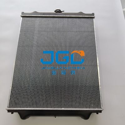 Ex120-6 Ex110-6 Ex130-6 ถังขุดหม้อน้ำอลูมิเนียมพลาสติก 4448372 ชิ้นส่วนเครื่องยนต์