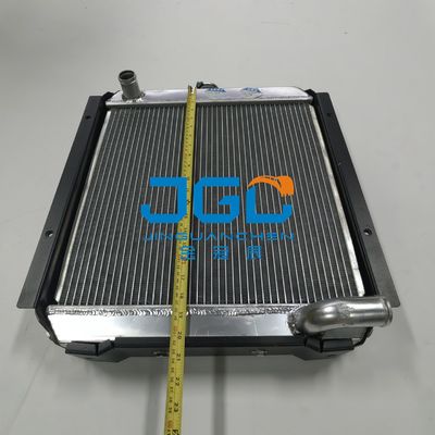 PC50UU PC40-7 หม้อน้ำถังเก็บน้ำ 20T-03-71110 อุปกรณ์ขุด