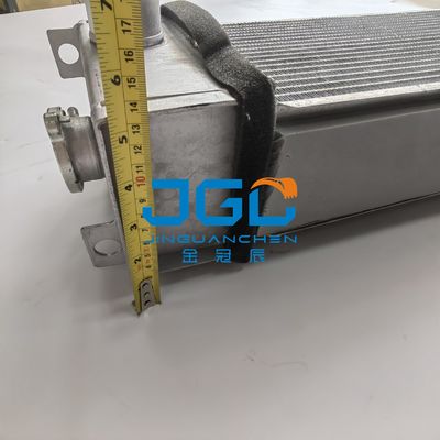 ส่วนเครื่องจักรกล PC70-8 เครื่องเย็นถังน้ํา 201-03-D1130 ส่วนเครื่องขุด