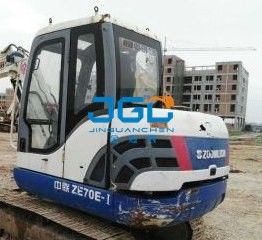 ZE60E-1 80E-1 เครื่องขุดหน้า หลัง ประตูซ้ายและขวา กระจกหน้าลมด้านบนและด้านล่าง