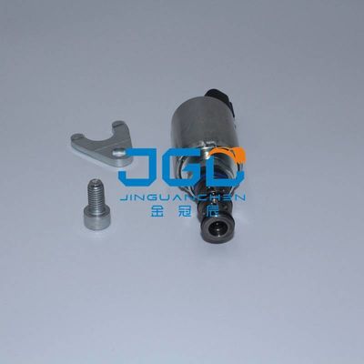 เครื่องจักรกลก่อสร้าง ชิ้นส่วน วาล์วโซเลโนอิด 24 วอลต์ PD2E1-Y32D21-24E13A 27885800 1244719