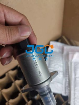 รถขุด TM63501 โซลินอยด์วาล์ว 24V ชิ้นส่วนเครื่องจักรก่อสร้าง