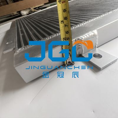 อุปกรณ์เสริมเครื่องขุด SK200-6E เครื่องเรเดียเตอร์น้ํามันไฮดรอลิก YN05P00035S002 ส่วนเครื่องจักรกล