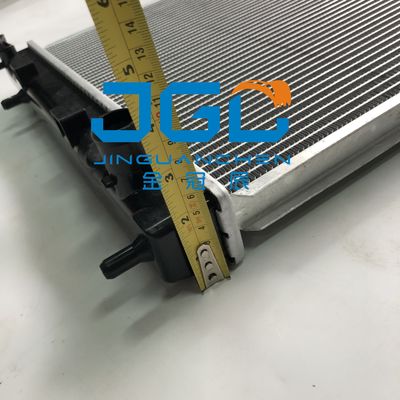 20T-03-81211 แรเดียเตอร์ถังน้ําสําหรับเครื่องขุด PC35R-8 PC30R-8 แรเดียเตอร์