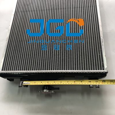 20T-03-81211 แรเดียเตอร์ถังน้ําสําหรับเครื่องขุด PC35R-8 PC30R-8 แรเดียเตอร์