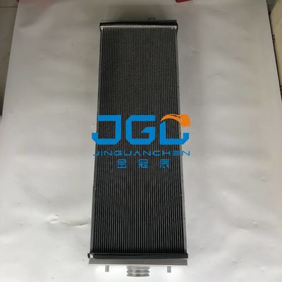 PCD155AX-6 หม้อน้ำถังน้ำรถขุดชิ้นส่วนเครื่องจักรก่อสร้าง