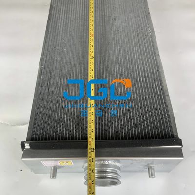 PCD155AX-6 หม้อน้ำถังน้ำรถขุดชิ้นส่วนเครื่องจักรก่อสร้าง