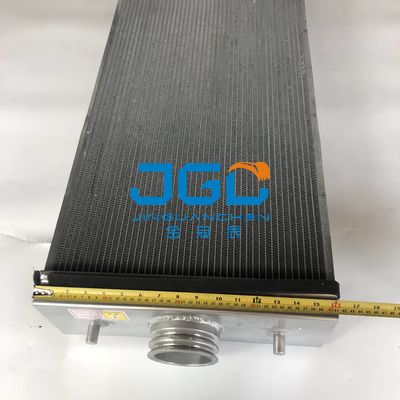 PCD155AX-6 หม้อน้ำถังน้ำรถขุดชิ้นส่วนเครื่องจักรก่อสร้าง
