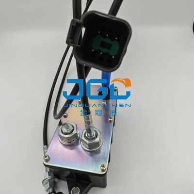 R215-7 เครื่องควบคุมเครื่อง excavator เครื่องยนต์จูง 21EN-32260