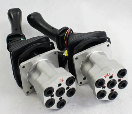 เครื่องขุดร้อน DX6 PIN ชุดหนึ่ง ซ้ายและขวา การควบคุม joystick ไฮดรอลิก