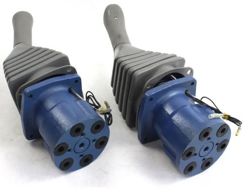 เครื่องขุด พิโลต แวลล์ควบคุม จอยสติก การทํางานมือสําหรับ E70B E120B E200B E312 E320