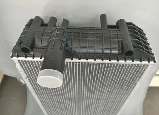 E330GC เครื่องเรเดียเตอร์เครื่องขุด ที่นิยมสําหรับโรงงานเครื่องขุด