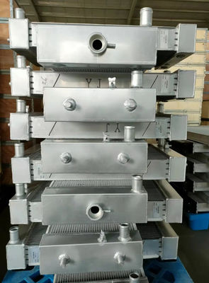 ถังน้ําเครื่องขุด SK60-8 เครื่องเรเดียเตอร์สําหรับเครื่องจักรก่อสร้างเครื่องขุด