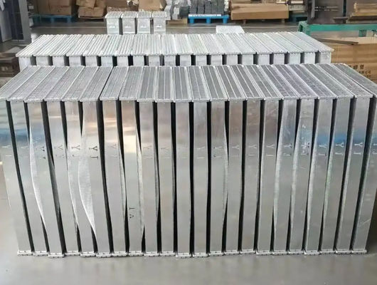 อลูมิเนียม Excavator Radiator สําหรับ Excavator SH200A1 การจัดส่งเร็ว