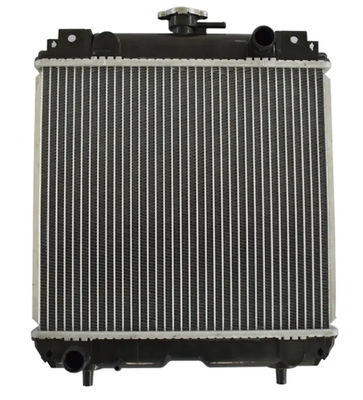 อัลลูมิเนียมถังน้ํา KX15 รีเดียเตอร์สําหรับ excavator คุณภาพสูง