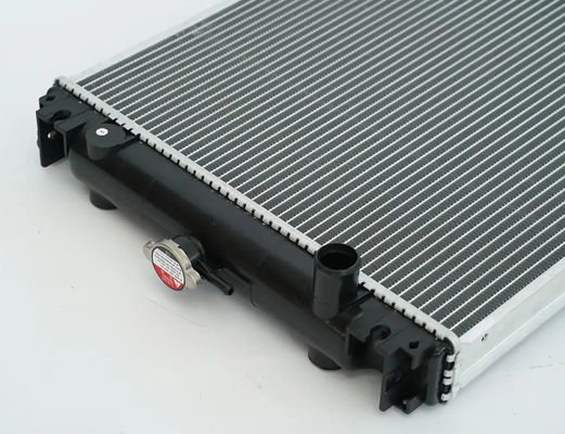 ถังน้ํา KX151 KX159 KX161 KX163 KX165 U55-5 รีเดียเตอร์ RD538-42300 สําหรับเครื่องขุด