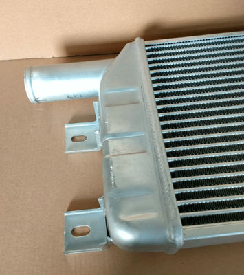 210-8124 E320CX E320C Intercooler เครื่องเย็นอากาศสําหรับเครื่องขุด
