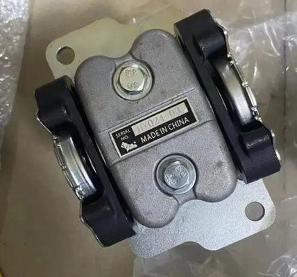วาล์วขุด 702-16-04250 เลเวอร์ควบคุมการเดินทาง 702-16-01861 702-16-01542 สําหรับ PC78 PC200-7 PC200-8