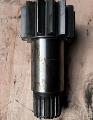 E320GC Excavator Swing Motor Gear Shaft เครื่องจักรกลการก่อสร้างอะไหล่ที่มีตัวพุ่งและลักษณะหมุน