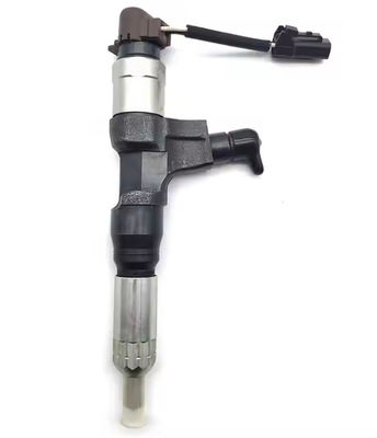 หัวฉีดน้ำมันเชื้อเพลิงคอมมอนเรล เครื่องยนต์ J08E สำหรับรถขุด SK330-8 SK350-8 095000-6593 0950006593