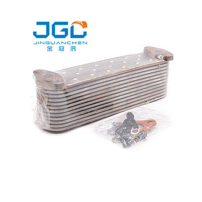 H06C Excavator Oil Cooler Core ชิ้นส่วนเครื่องยนต์ดีเซล Intercooler
